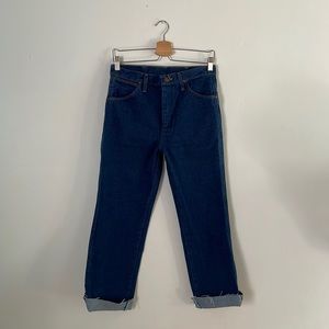Wrangler Dark Wash Raw Hem Jeans size 29-fits like a 28
